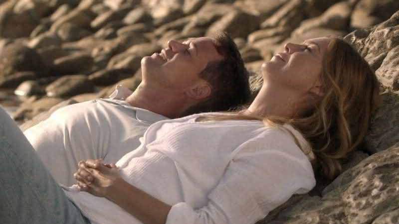 Meredith Grey (Ellen Pompeo) e George O'Malley (T.R. Knight) na 17ª temporada de "Grey's Anatomy" - Transmissão/Record TV