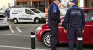 Policiais salvam adoelscente - Getty Images