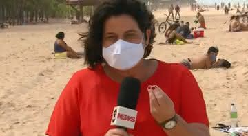 Bianka Carvalho durante entrada ao vivo na programação - Transmissão/Globo News