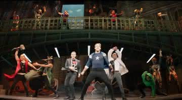 "Rogers, the Musical" retrata como os Vingadores atuaram na batalha de Nova York, de 2012 - (Divulgação/Marvel Studios)