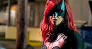 Atriz denunciou posturas abusivas da equipe da série "Batwoman" - (Divulgação/CW)