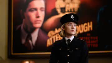 Saoirse Ronan como Constable Stalker em “See How They Run” - Divulgação/Searchlight Pictures