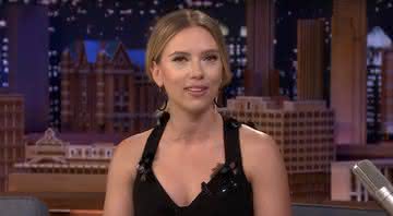 Scarlett Johansson em entrevista a Jimmy Fallon - YouTube/The Tonight Show