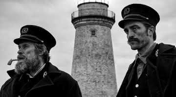 Robert Pattinson e William Dafoe em The Lighthouse - Divulgação/A24
