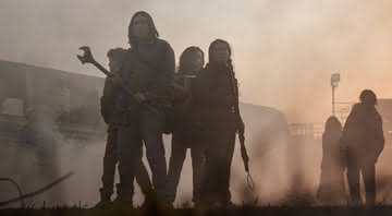 Personagens de The Walking Dead: World Beyond em foto oficial da série - Divulgação/AMC