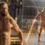 Chris Hemsworth aparece sem roupa no trailer de "Thor: Amor e Trovão"