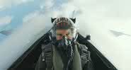 Tom Cruise dentro de um caça experimentando o limite da Força G - YouTube