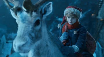 Nikolas sai em jornada inusitada para encontrar seu pai no trailer de "Um Menino Chamado Natal" - Divulgação/Netflix